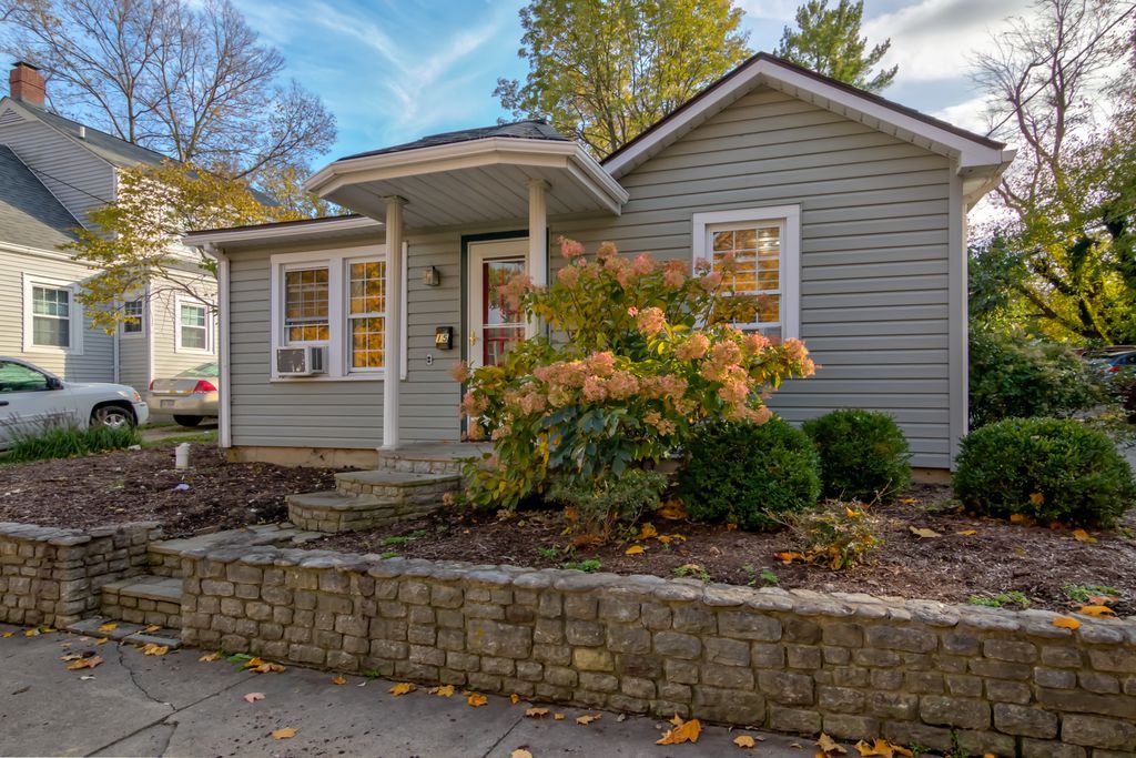 15 W Withrow St exterior