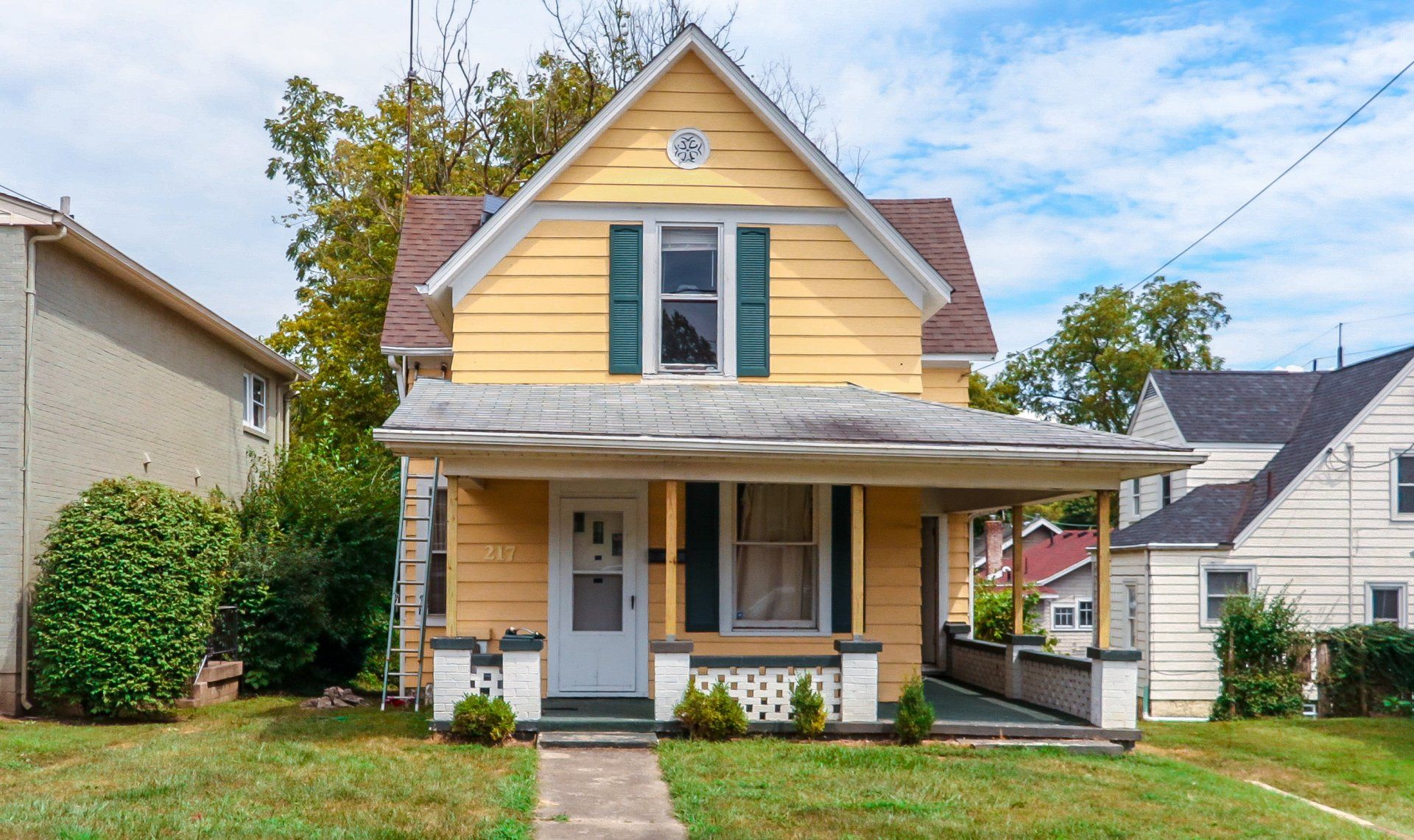 217 S Main exterior