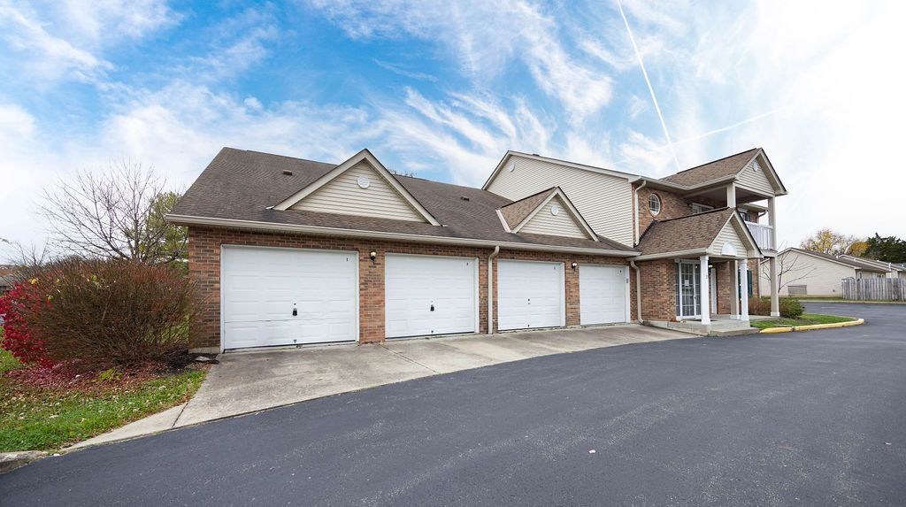 21 Indian Cove garage