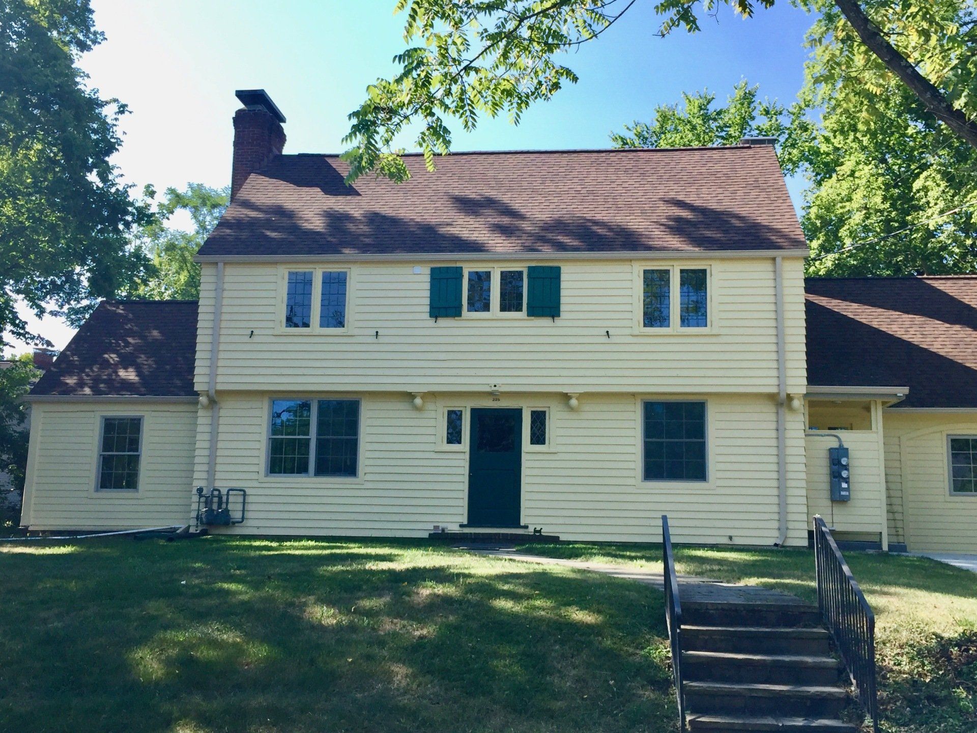 225 E Withrow exterior