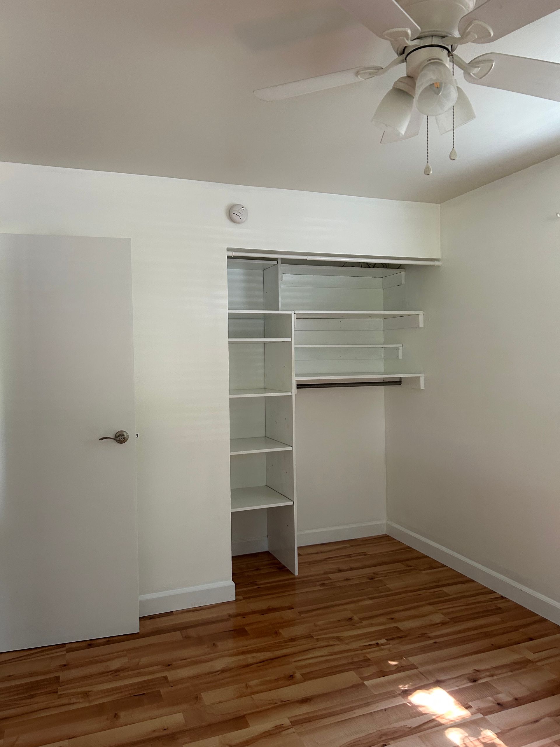 312 Brookview bedroom