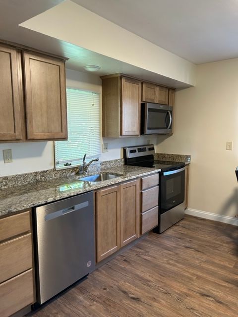 618 s college kitchen