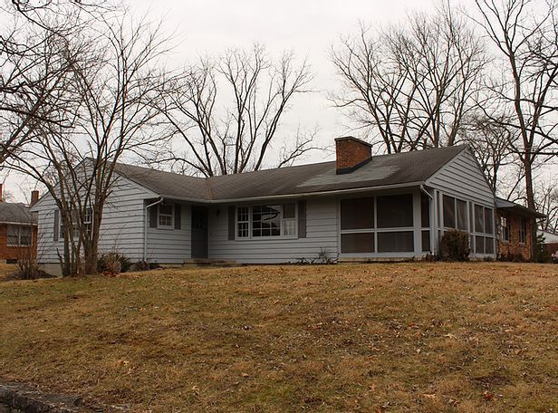 841 S Maple ave outside