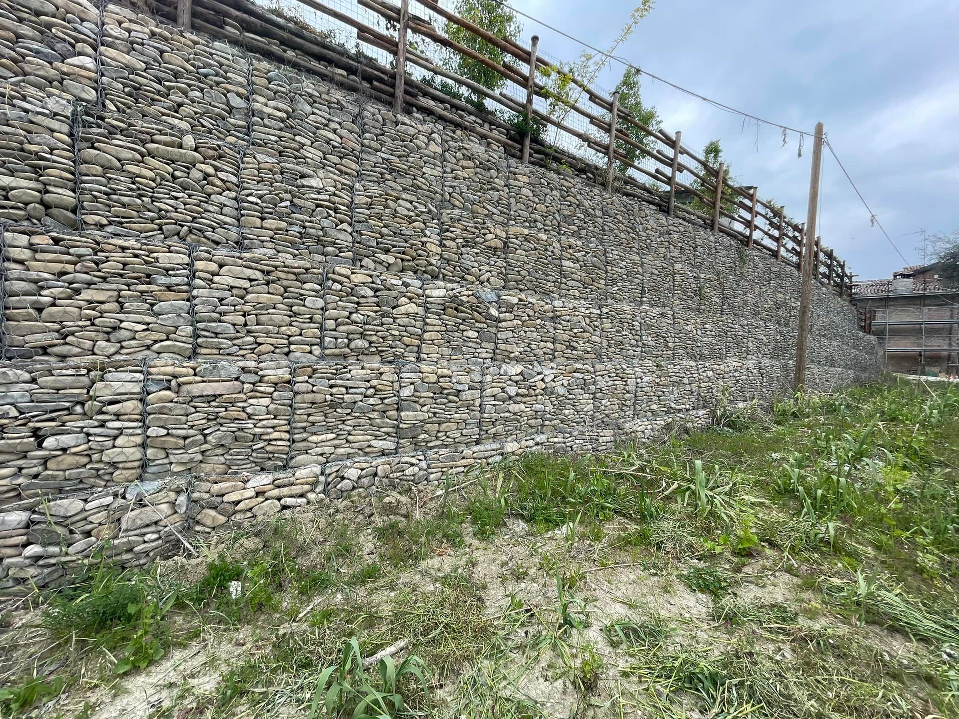 muro di contenimento in pietra