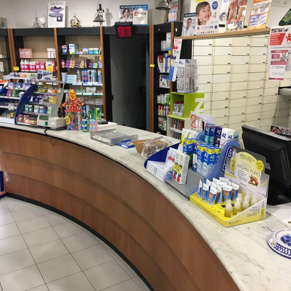 bancone farmacia