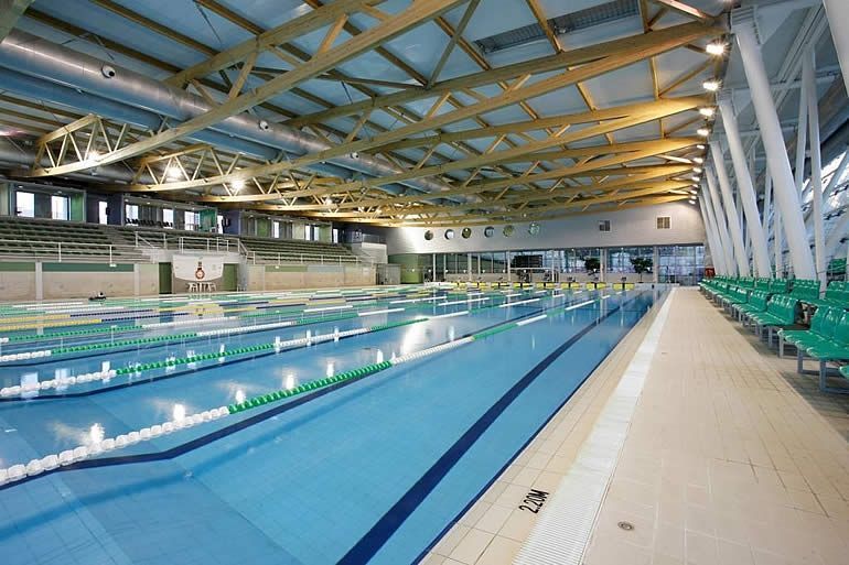 Sports Abroad swimming training camps at Rio Maior, Portugal.