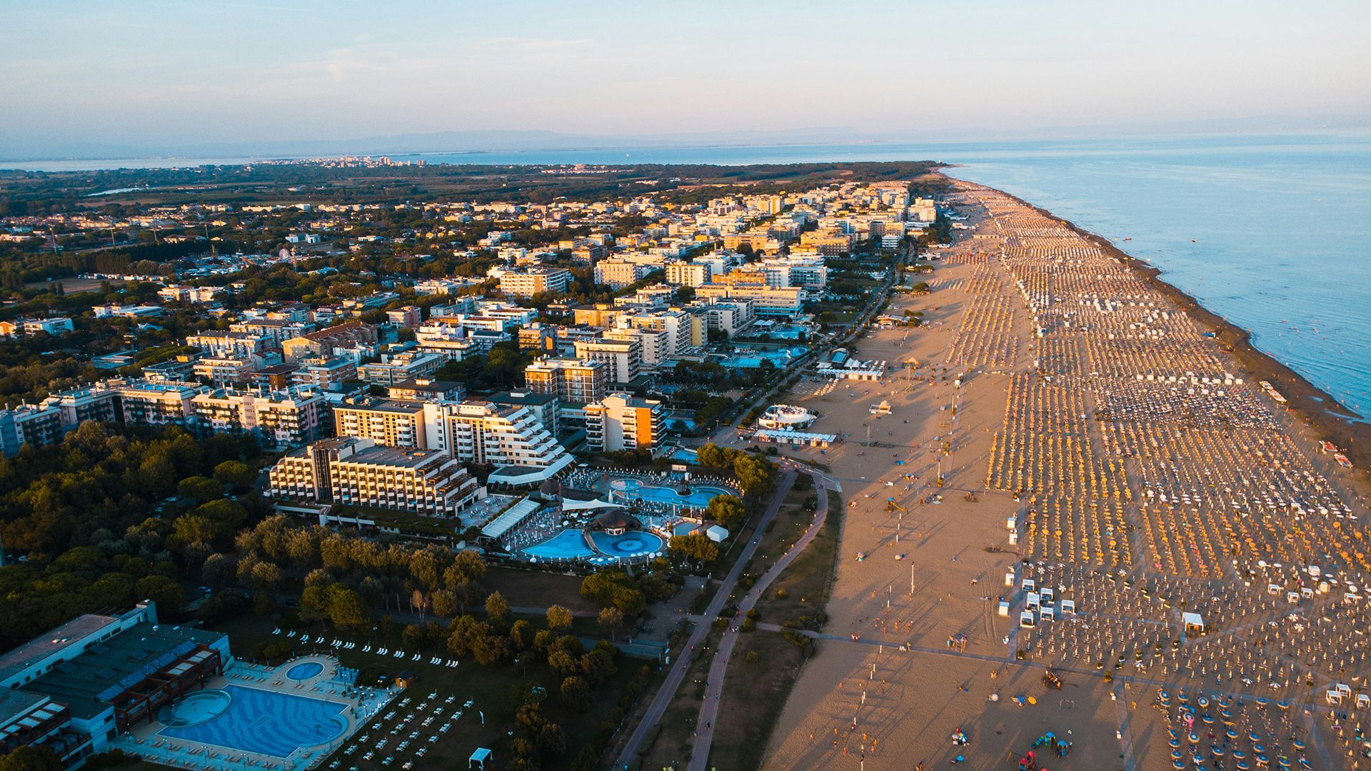 Sports Abroad swimming training camps in Lignano, Italy.