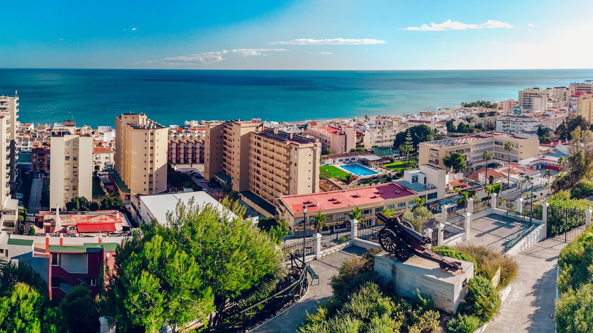 Sports Abroad Swimming Training Camps in Torremolinos, Spain.