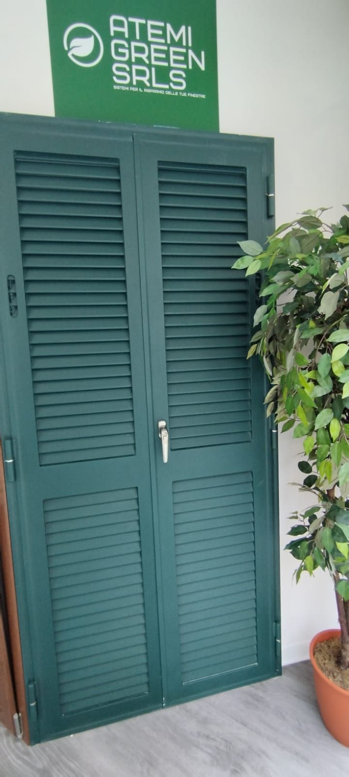 persiane in alluminio verde