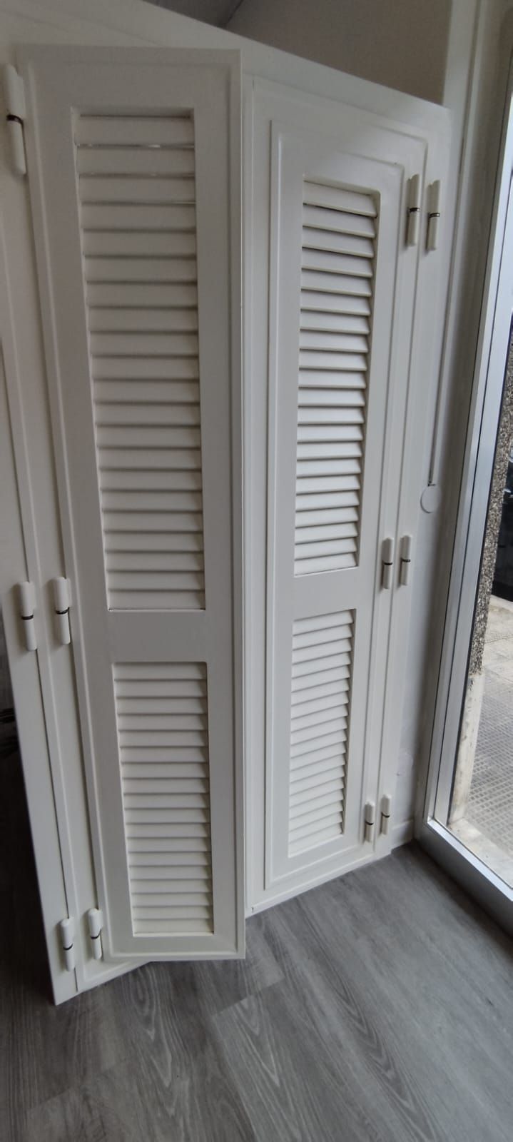 persiane in alluminio bianco