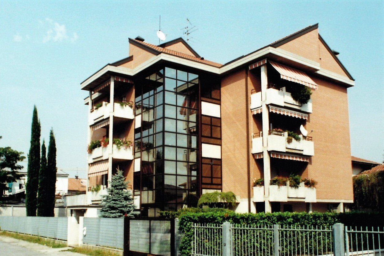 Monieri-Condominio viaUmbria-Cesano Maderno