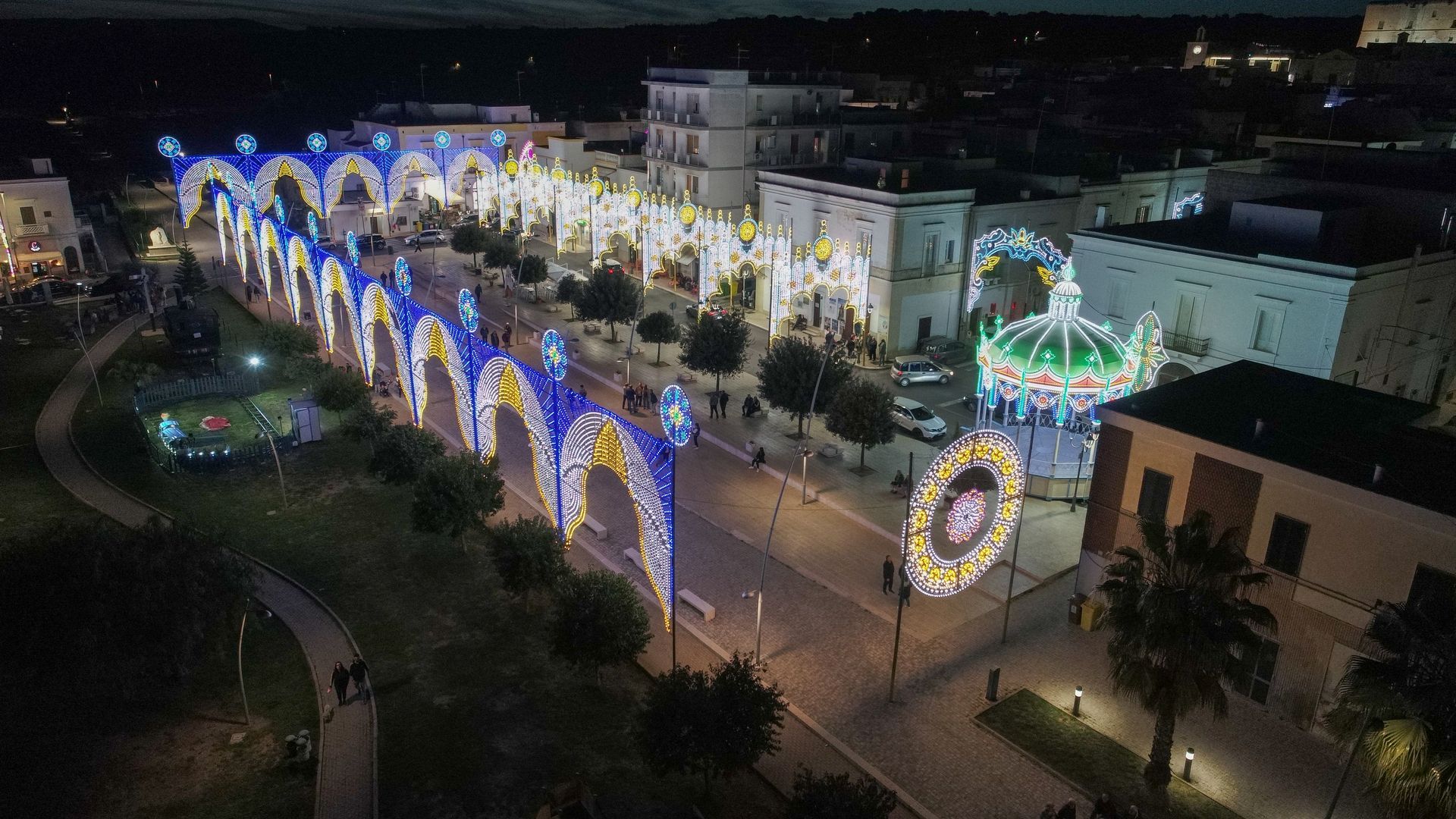 illuminazioni artistiche per feste civili e religiose