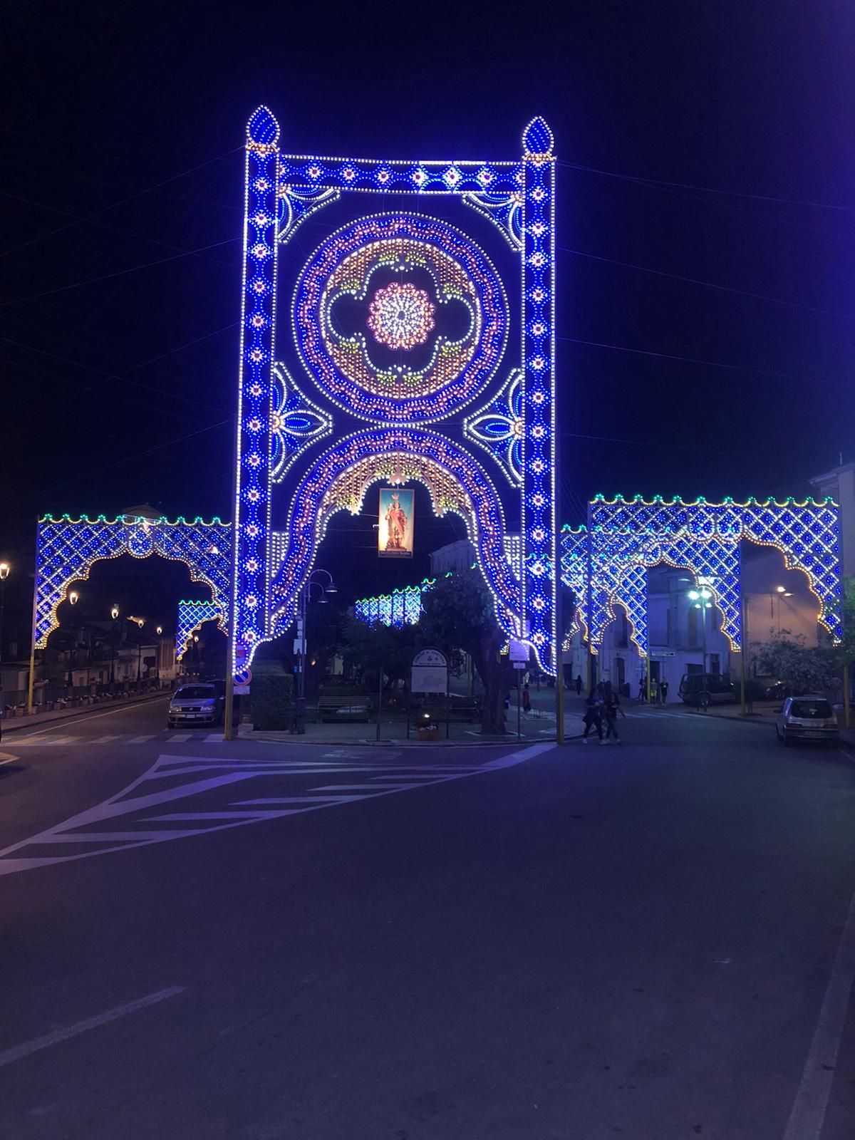 illuminazioni artistiche per feste civili e religiose