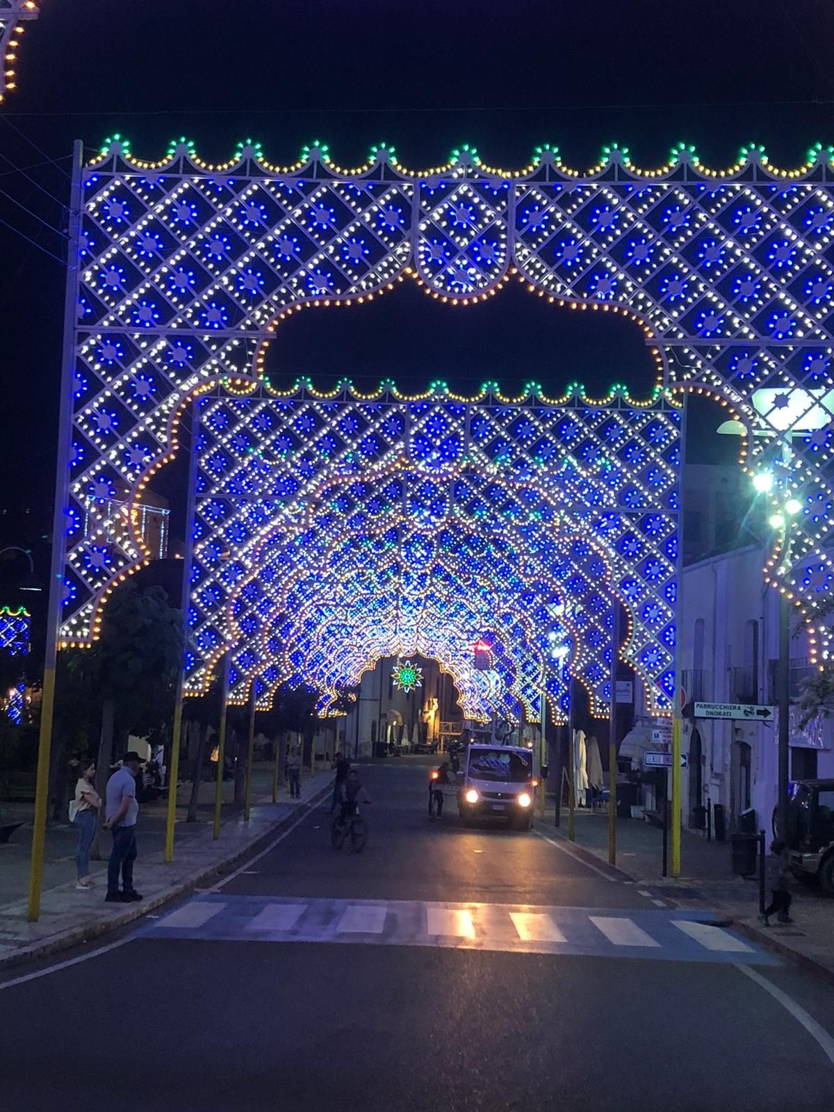 illuminazioni artistiche per feste civili e religiose