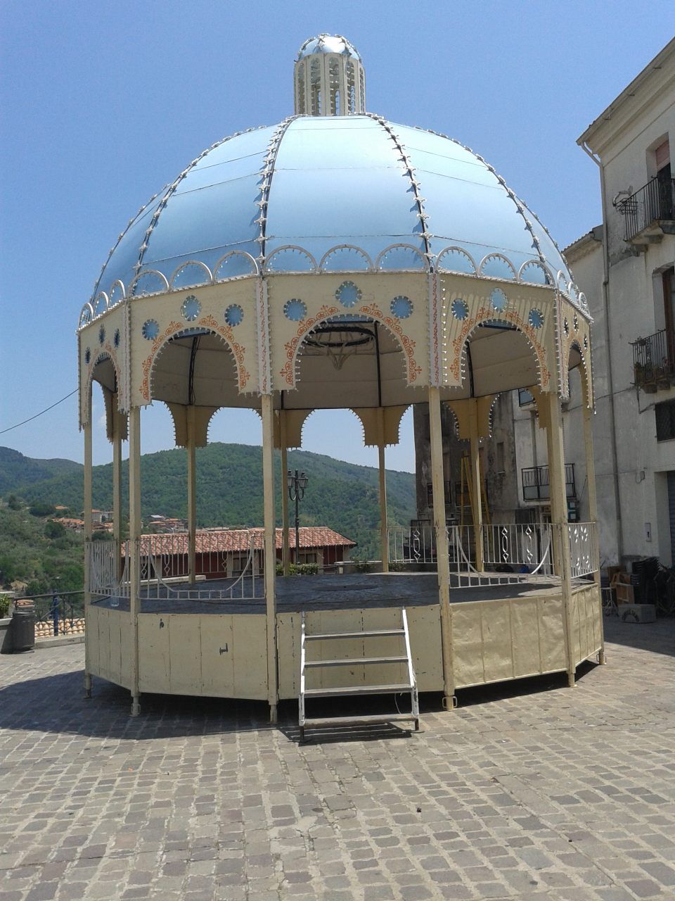 noleggio di palchi e gruppi elettrogeni per eventi