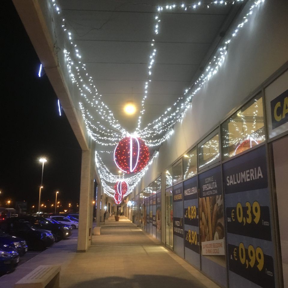 noleggio e vendita di addobbi natalizi