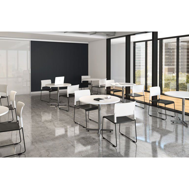 OS Monochrome café area