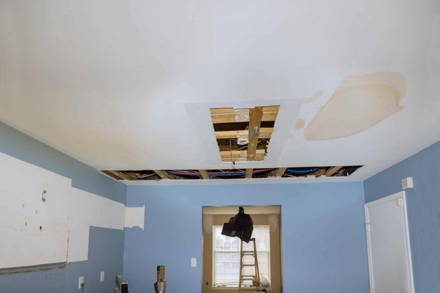 How to Fix a Water Damage Bathroom