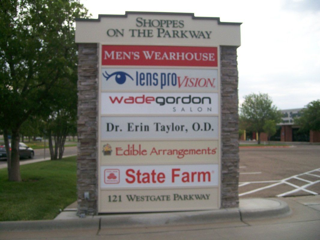 Shoppes on the ParkWay