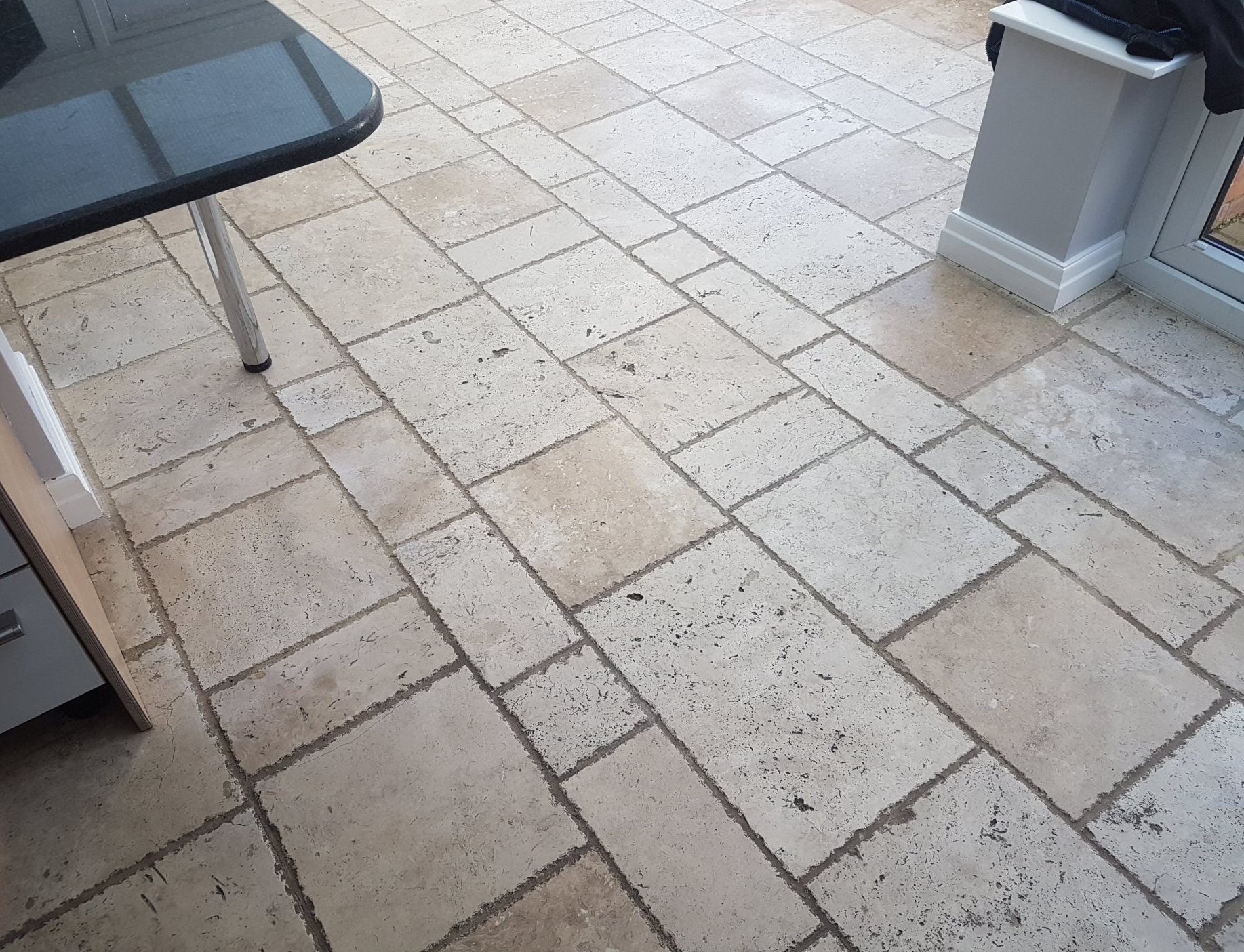 Travertine Stone Tiles and Grout Cleaning and Sealing