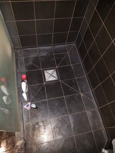 Black Limestone Shower Cleaning And, Black Tile Shower Floor Cleaning