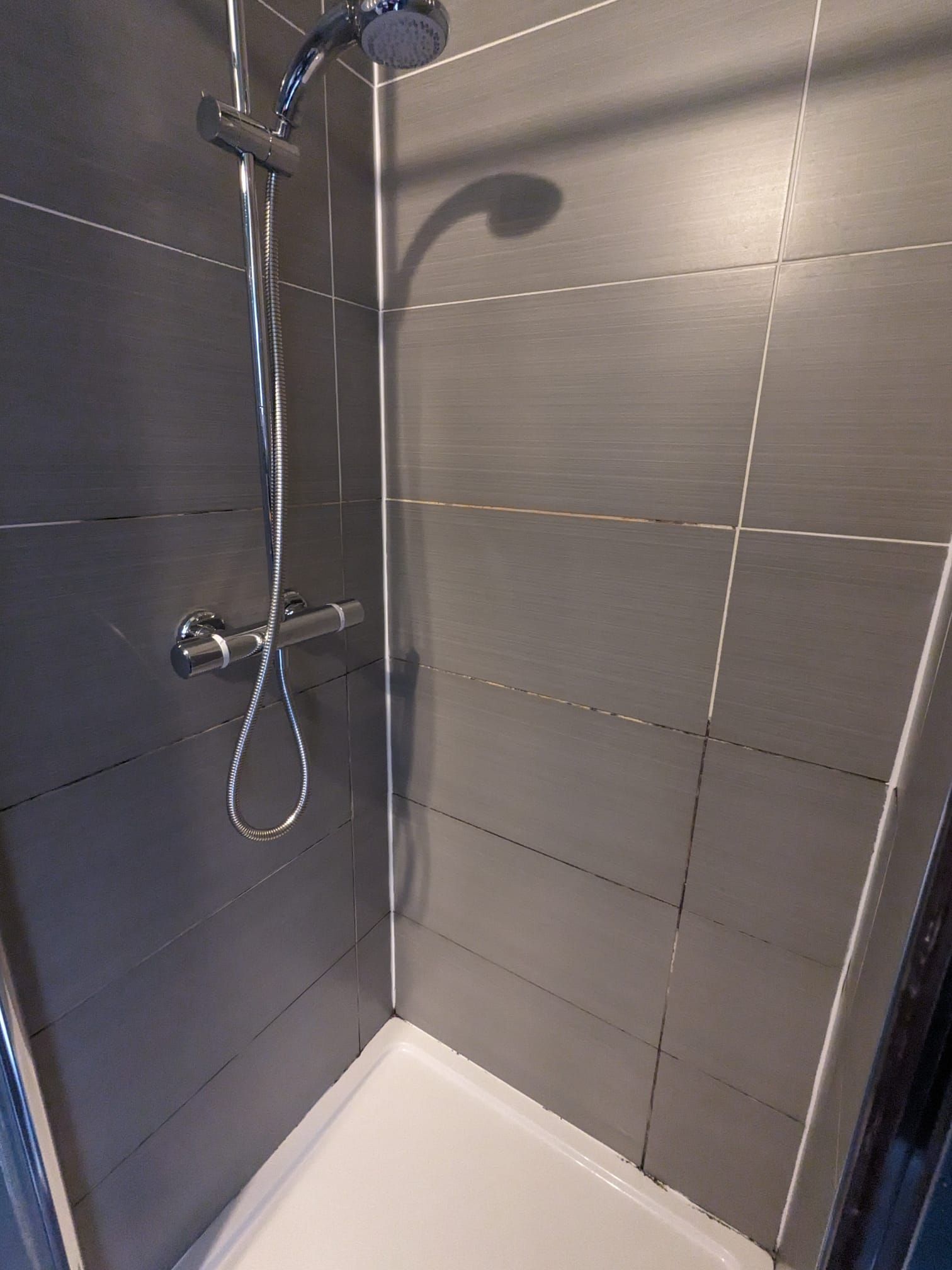 Bathroom shower cubicle restoration grout deep cleaning sealing silicone sealant replacement