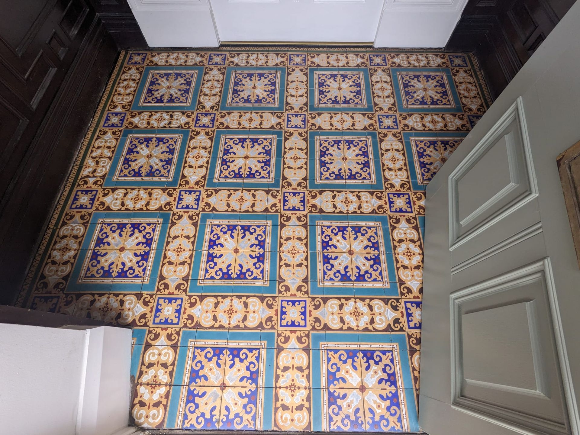 Victorian Minton Tiles restoration restoring deep cleaning sealing hindley wigan bolton