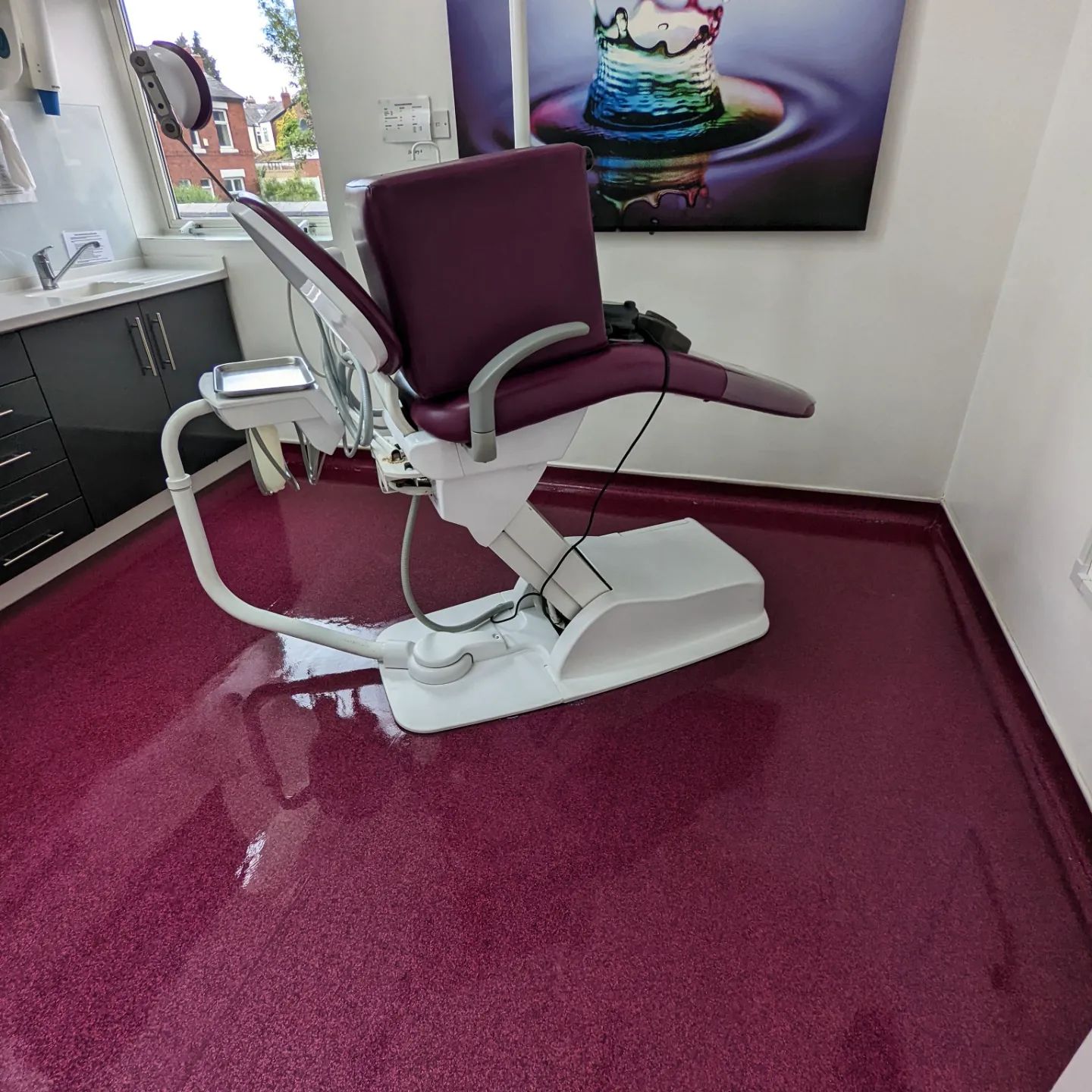 VINYL FLOOR DEEP CLEANING AND SEALING IN AN ORTHODONTIC CENTRE IN HEATON MERSEY, MANCHESTER