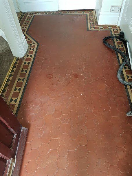 Dirty Victorian Hallway Restoring