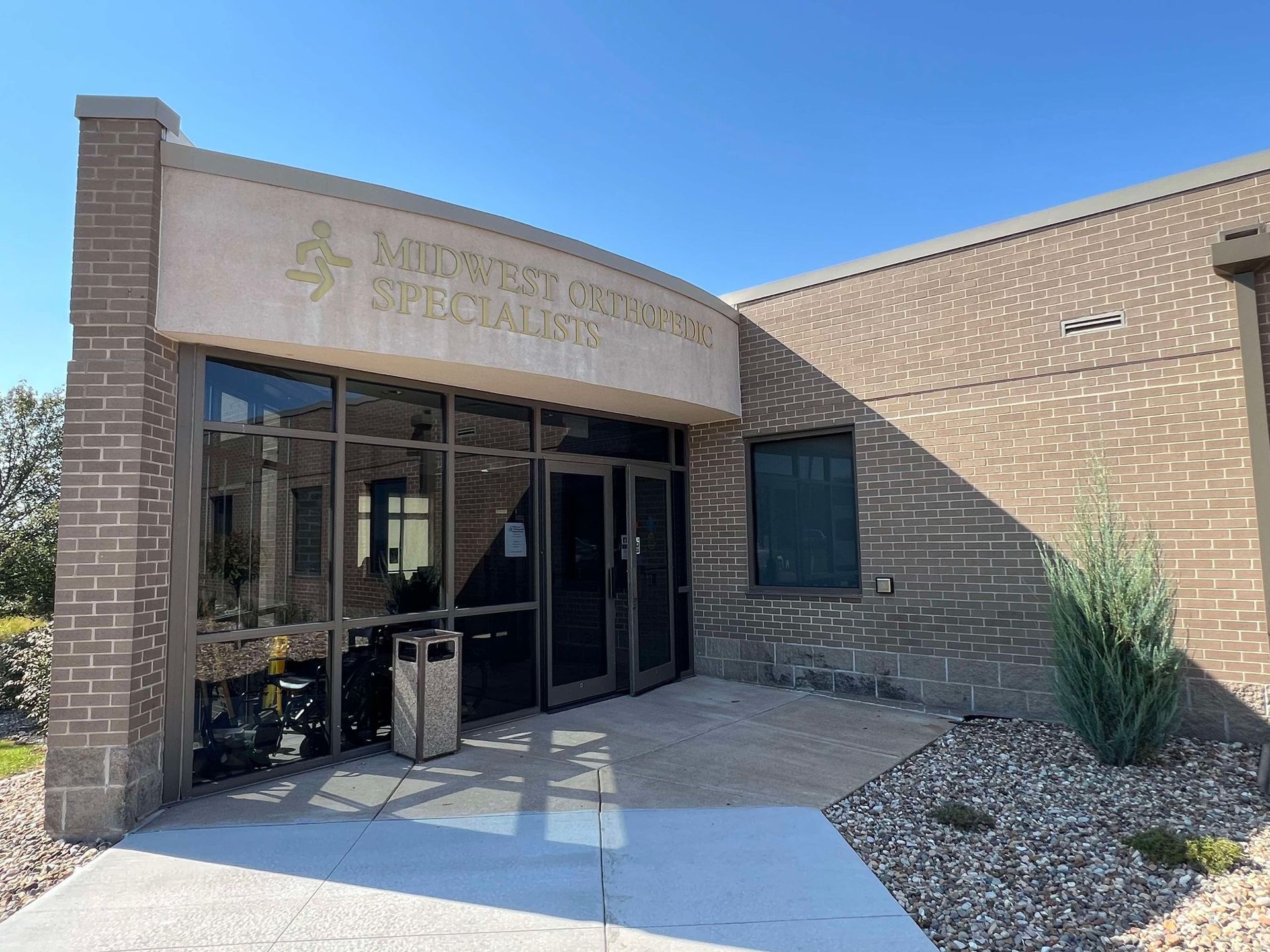 front of Midwest orthopedics building