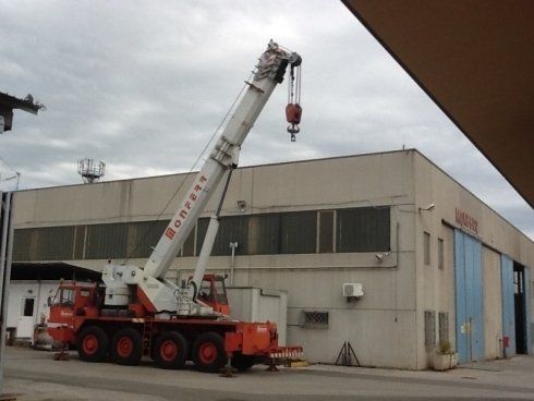 cantiere navale per imbarcazioni sportive