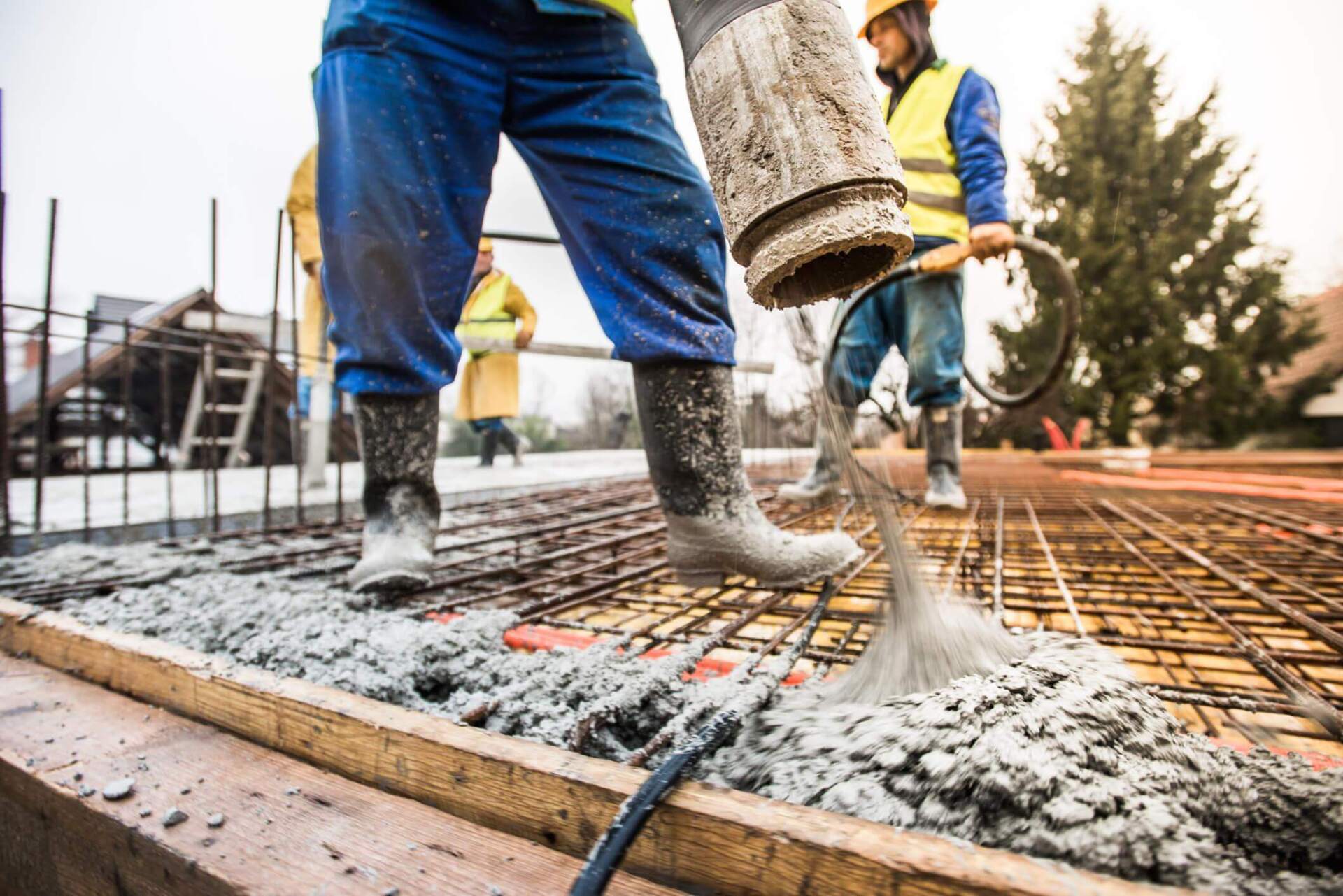 men-pouring-concrete-image