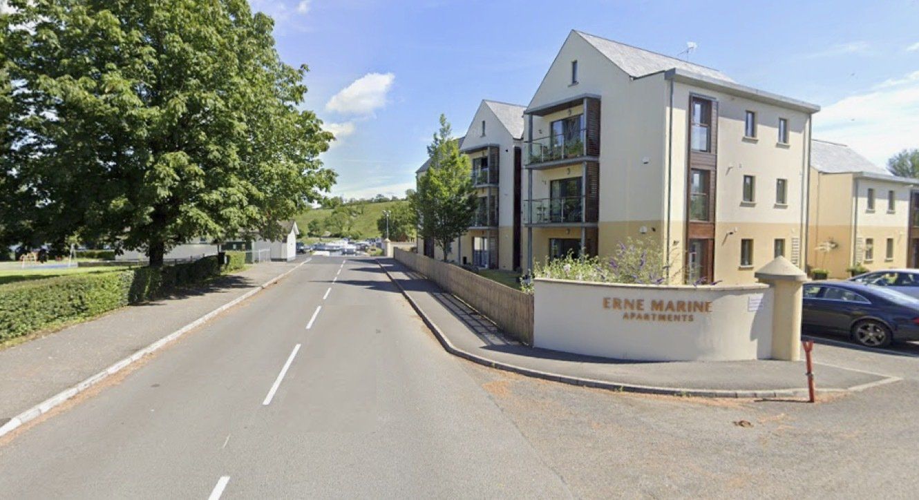A view of the access road to Bellanaleck Quay.