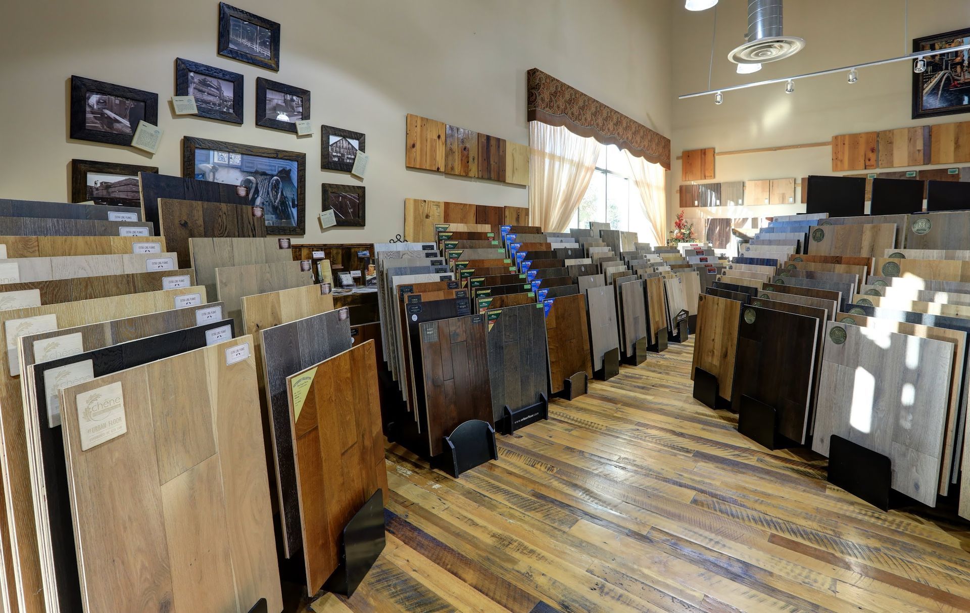 A showroom filled with lots of different types of flooring.