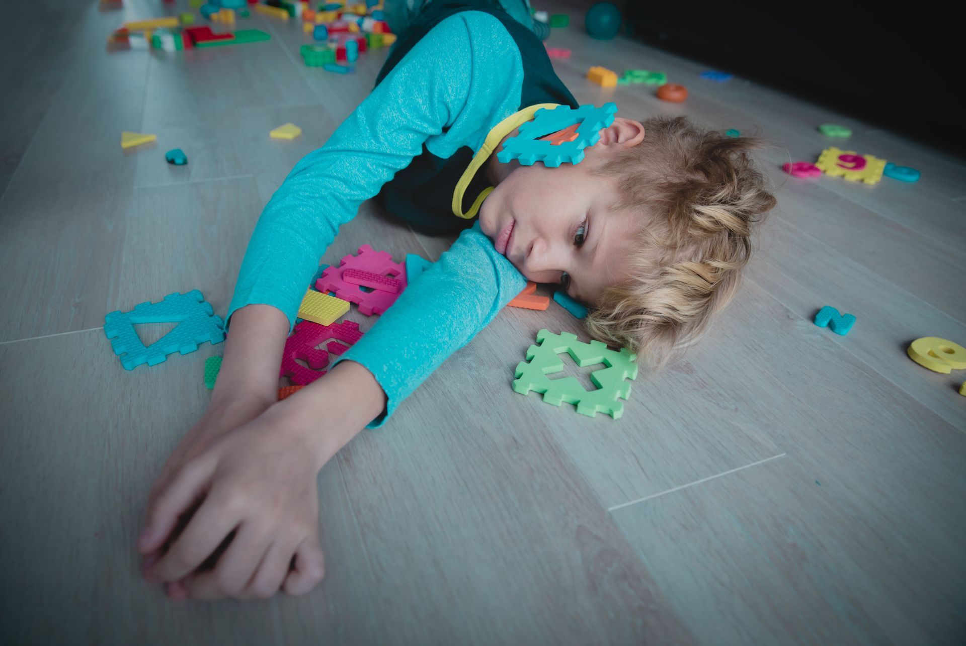 A roller coaster with the word munchen on it