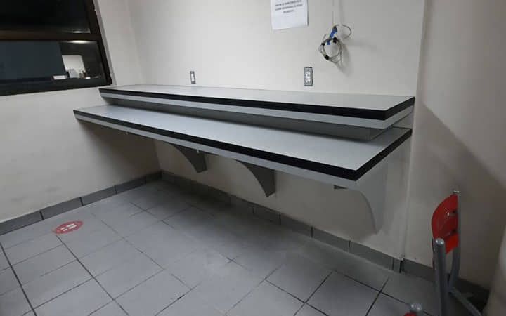 DISEÑO Y PROYECCIÓN - Floating Microwave Table