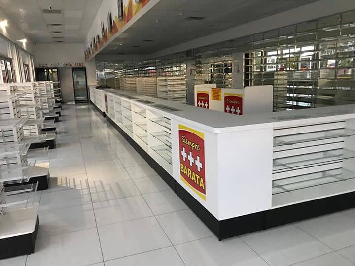 DISEÑO Y PROYECCIÓN - Mostrador de madera 