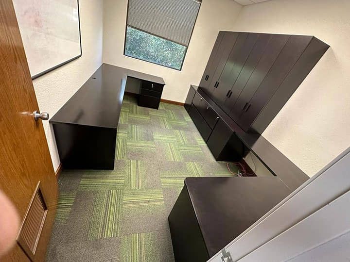 DISEÑO Y PROYECCIÓN - Muebles de oficina, escritorio ejecutivo 