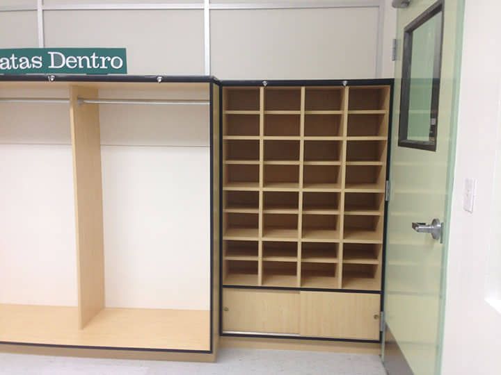 DISEÑO Y PROYECCIÓN - industrial cabinet for shoes storage
