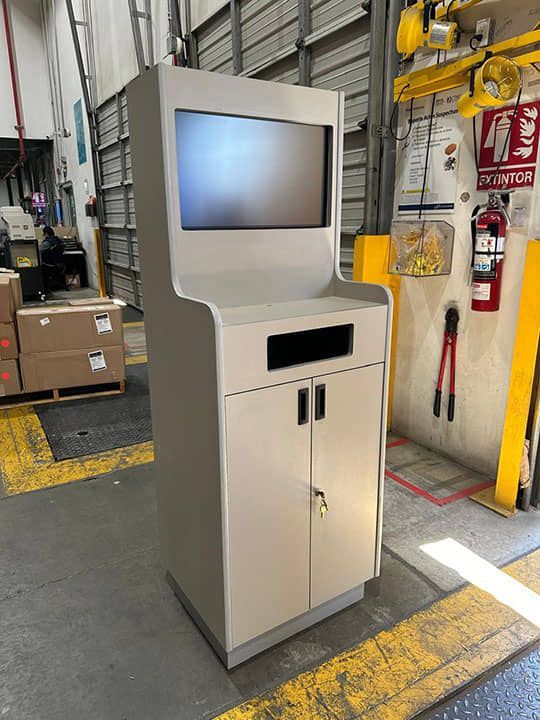 DISEÑO Y PROYECCIÓN - Kiosco de madera, gabinete de computadora