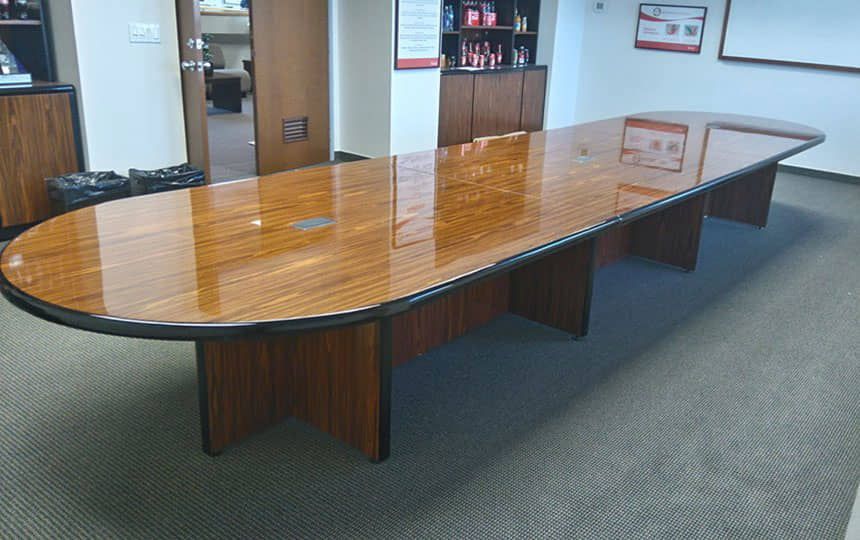 DISEÑO Y PROYECCIÓN - Mesa de juntas ejecutiva
