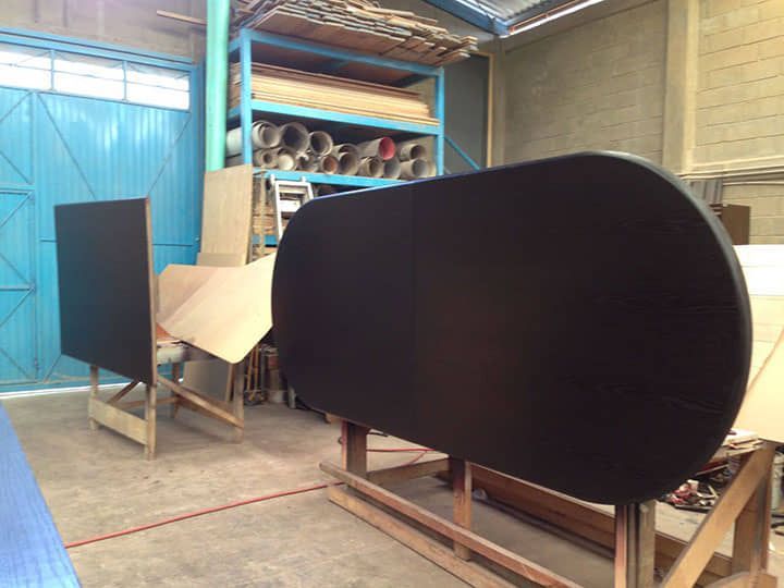 DISEÑO Y PROYECCIÓN - wooden boardroom table