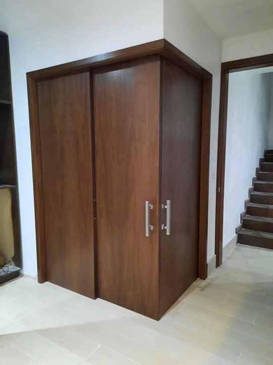 DISEÑO Y PROYECCIÓN - Puertas modernas corredizas