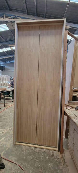 DISEÑO Y PROYECCIÓN - Custom made interior doors