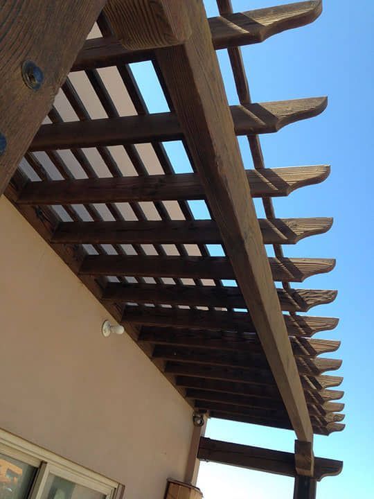 DISEÑO Y PROYECCIÓN - Pérgola de madera