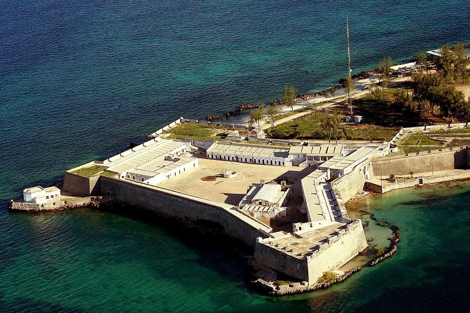 The Fort of São Sebastião lies at the northern end of Stone Town on the Island of Mozambique. It is the oldest complete fort still standing in sub-Saharan Africa. Construction by the Portuguese began in 1558, and it took about fifty years to complete.