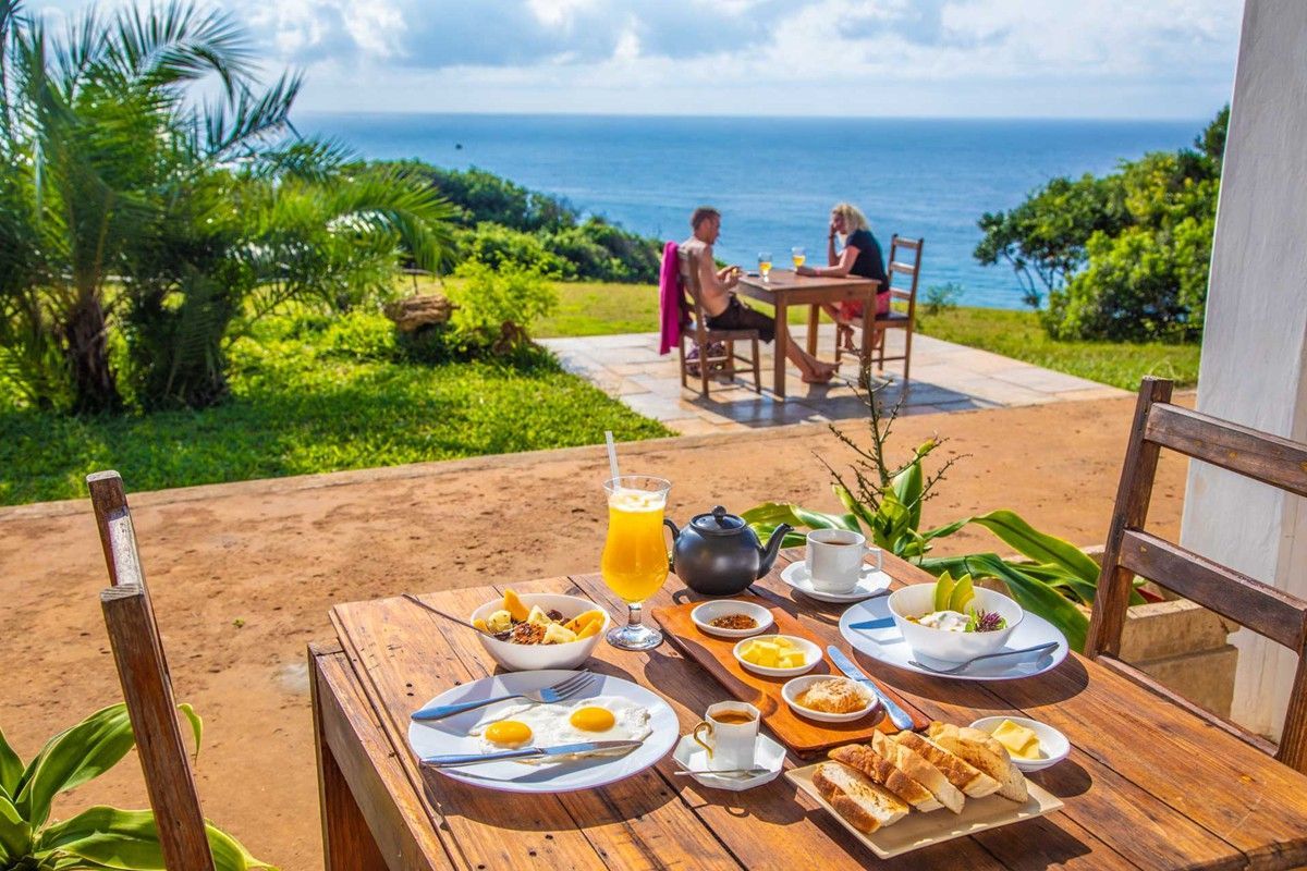 Situated on-top the unspoiled coastal dune forest of Ponta Malongane in Southern Mozambique, Sky Island is a luxury fully catered hotel.