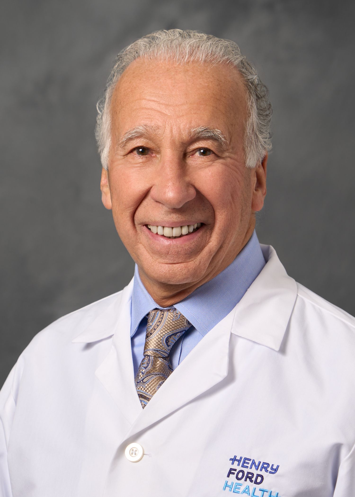 Photo of Dr. Gary Mauro