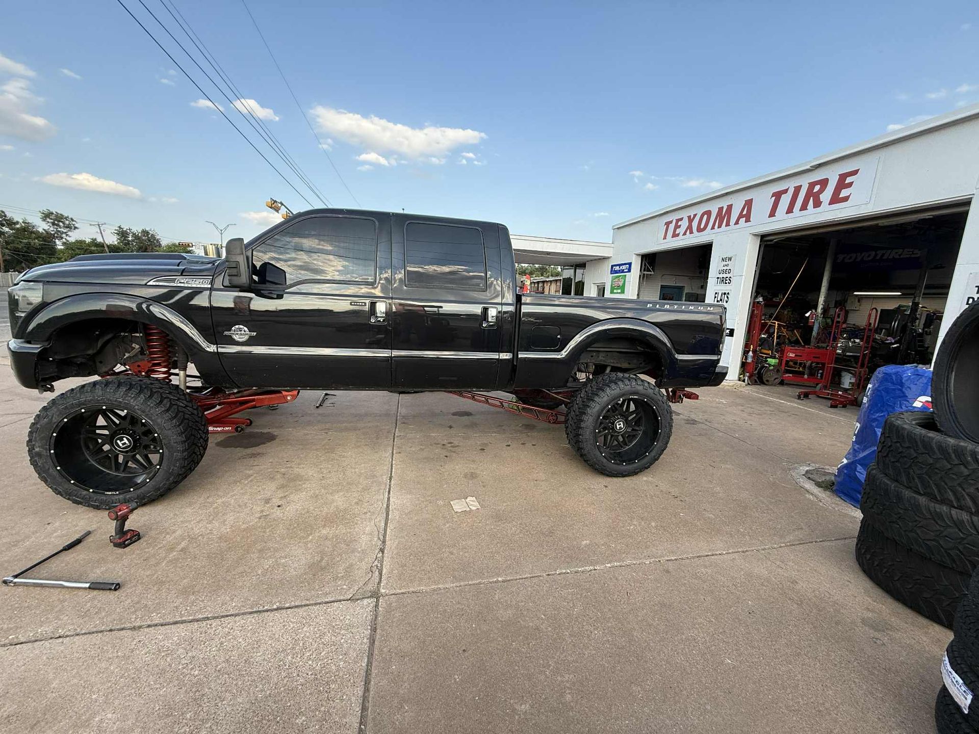 Texoma Tire Gallery Image