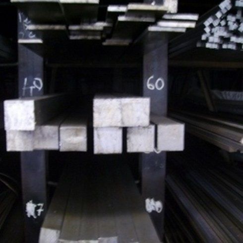 barre quadrate in acciaio